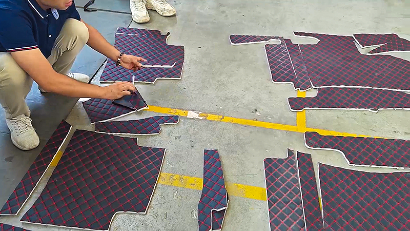 Leather —— 皮革2 - XK16100 Large Format Automatic CNC Oscillating Knife Car Floor Mat Cutting Machine Leather —— 皮革2