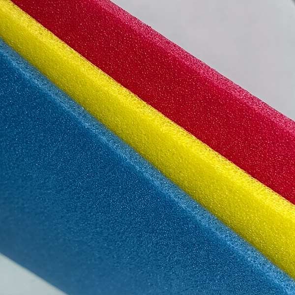 PE 泡棉PE Foam - Soluciones de corte CNC para materiales de espuma y cojines PE 泡棉PE Foam