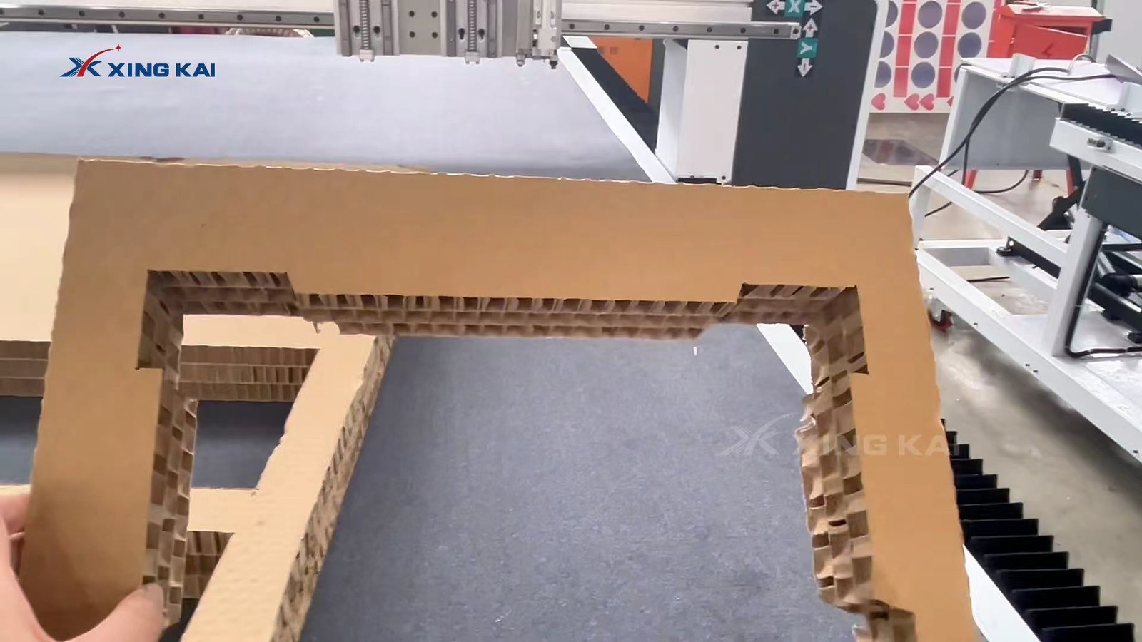 Corrugated cardboard packaging structure processed on a XING KAI CNC cutting table